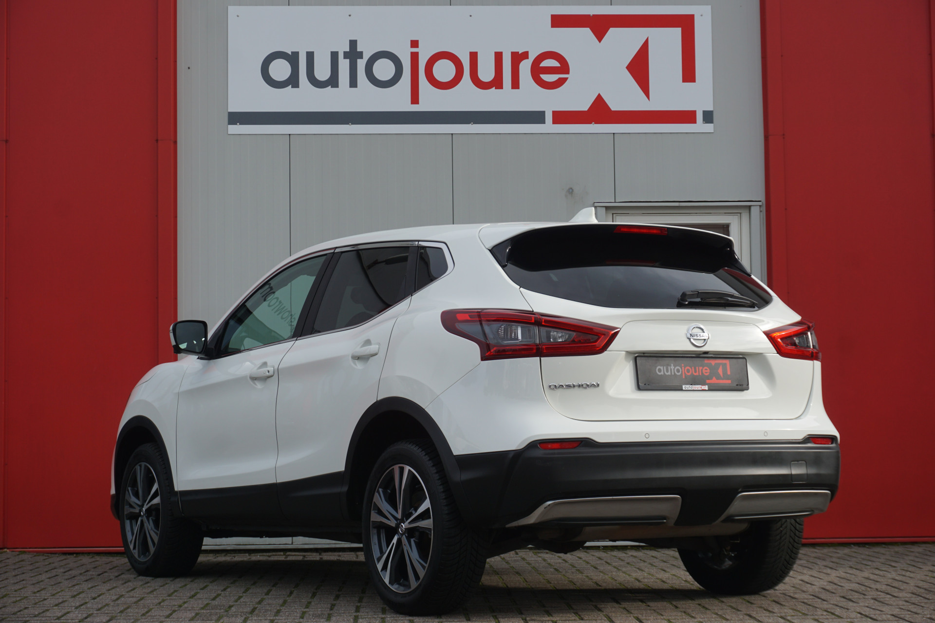 Nissan QASHQAI 1.6 Tekna | 360° Camera | Xenon | Navigatie | 18” LM |