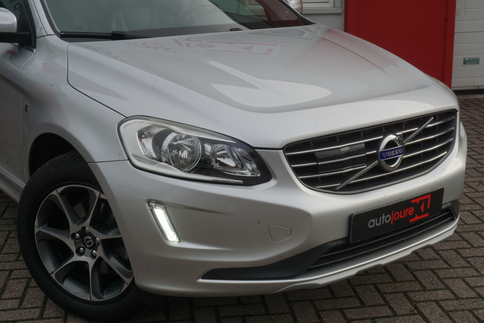 Volvo XC60 2.0 D3 Aut. FWD Ocean Race | Leder | ACC | Intellisafe Pro Line | Camera | Trekhaak |