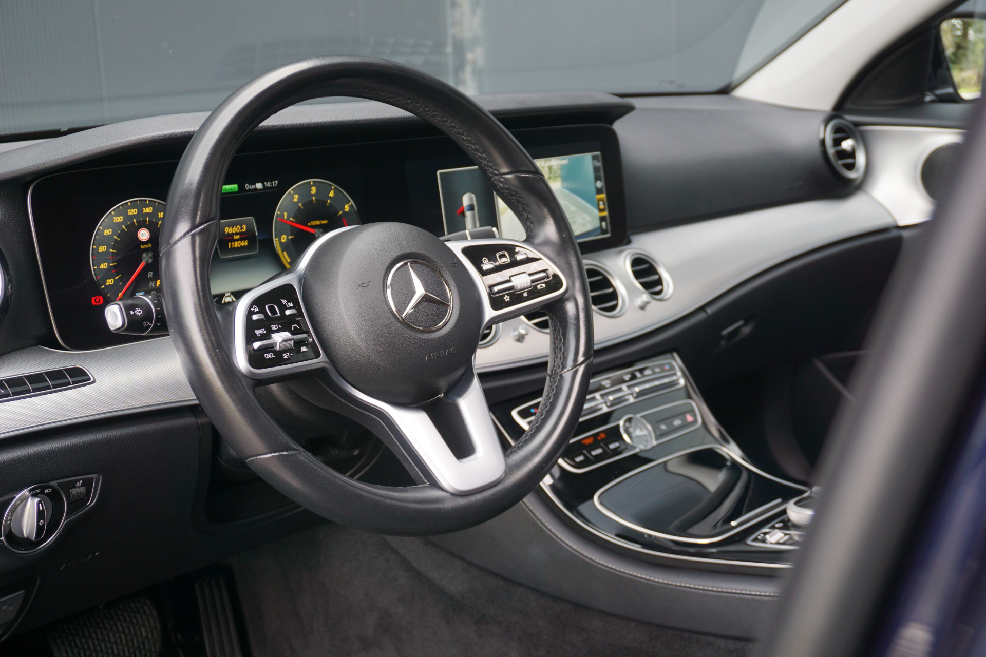 Mercedes-Benz E-Klasse Estate 300 de Premium Hybrid | Schuifdak | ACC | WideScreen | Camera | Trekhaak |