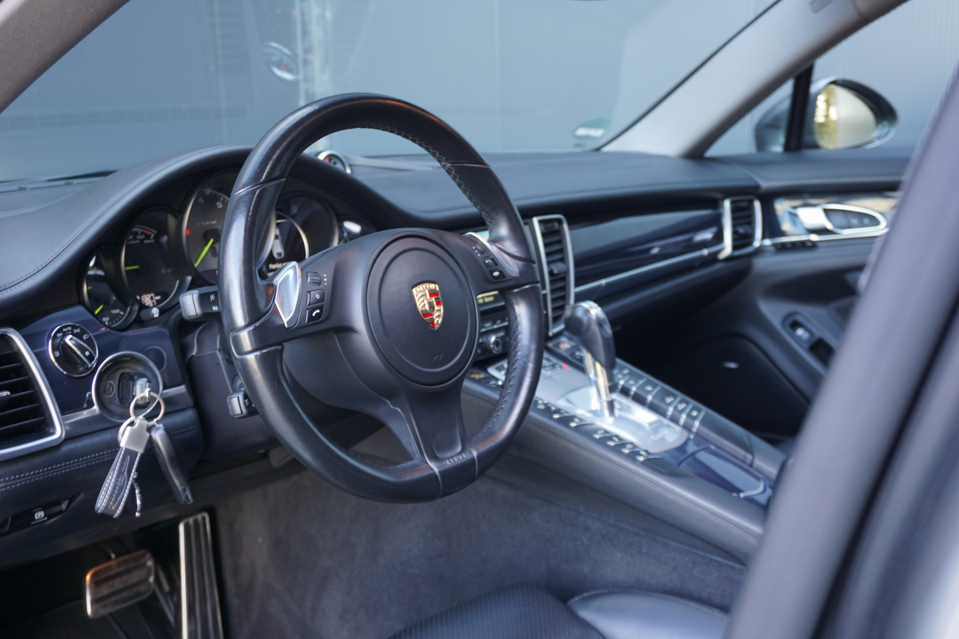 Porsche Panamera 3.0 S E-Hybrid | Sport Chrono | Luchtvering | Schuifdak | Bose Sound | Origineel NL |