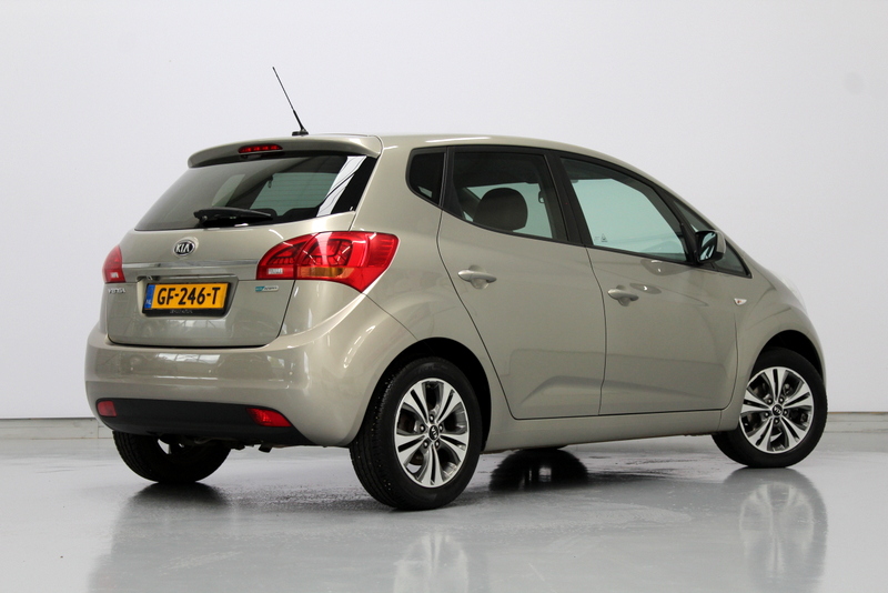 Kia Venga 1.4 CVVT First Edition 90PK, NAVIGATIE | CAMERA | CRUISE CONTROLE | PARKEERSENSOREN