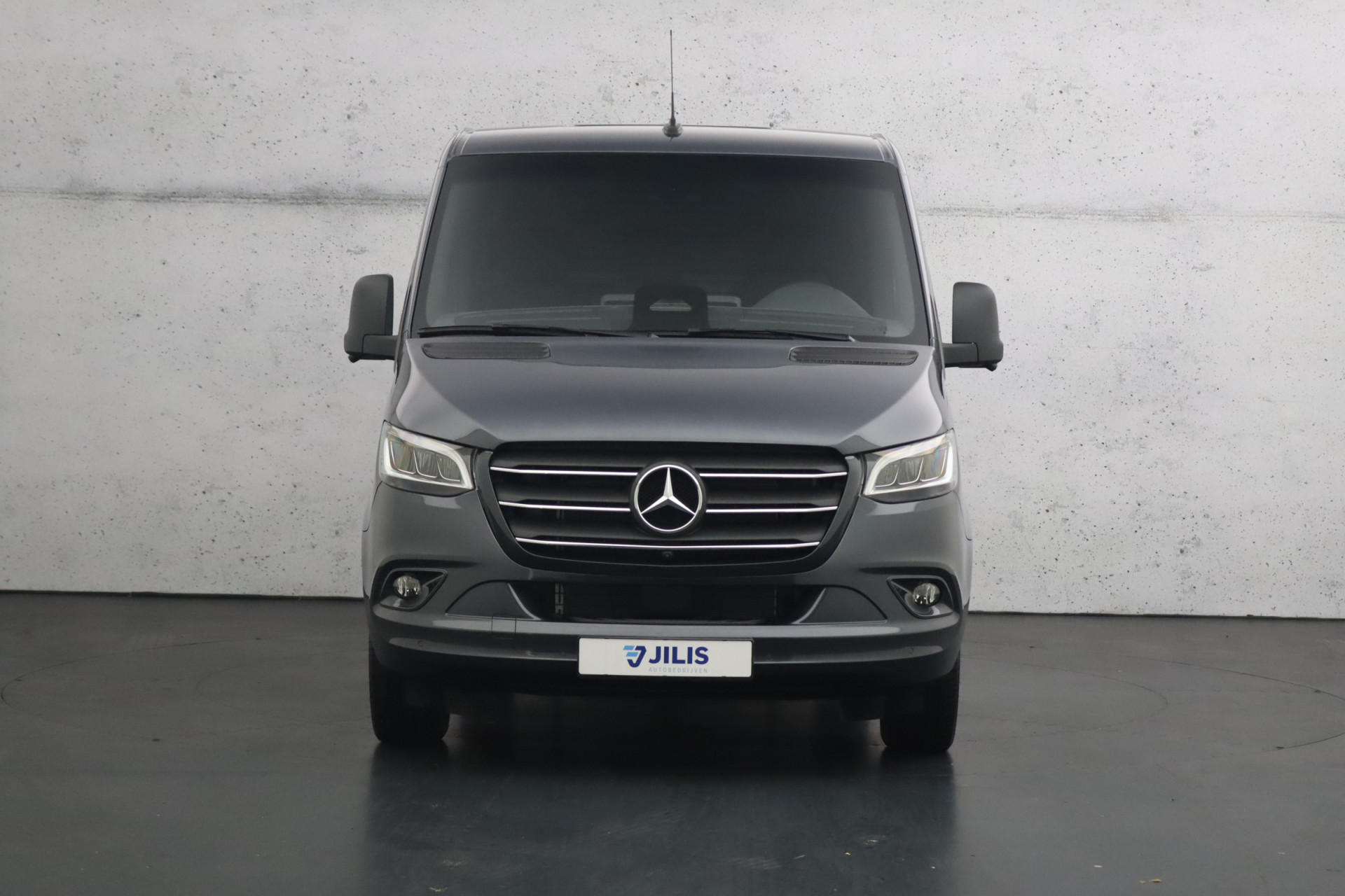 Mercedes-Benz Sprinter 319 1.9 CDI L2H1 RWD Automaat | LED | Cruise control adaptief | Trekhaak | Camera