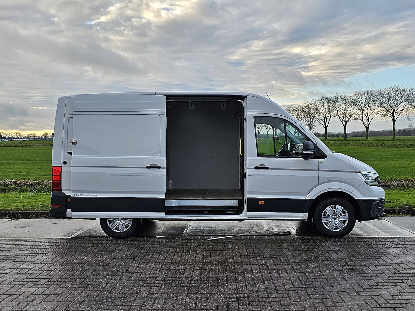 VOLKSWAGEN CRAFTER 35 e-crafter 100% elekt