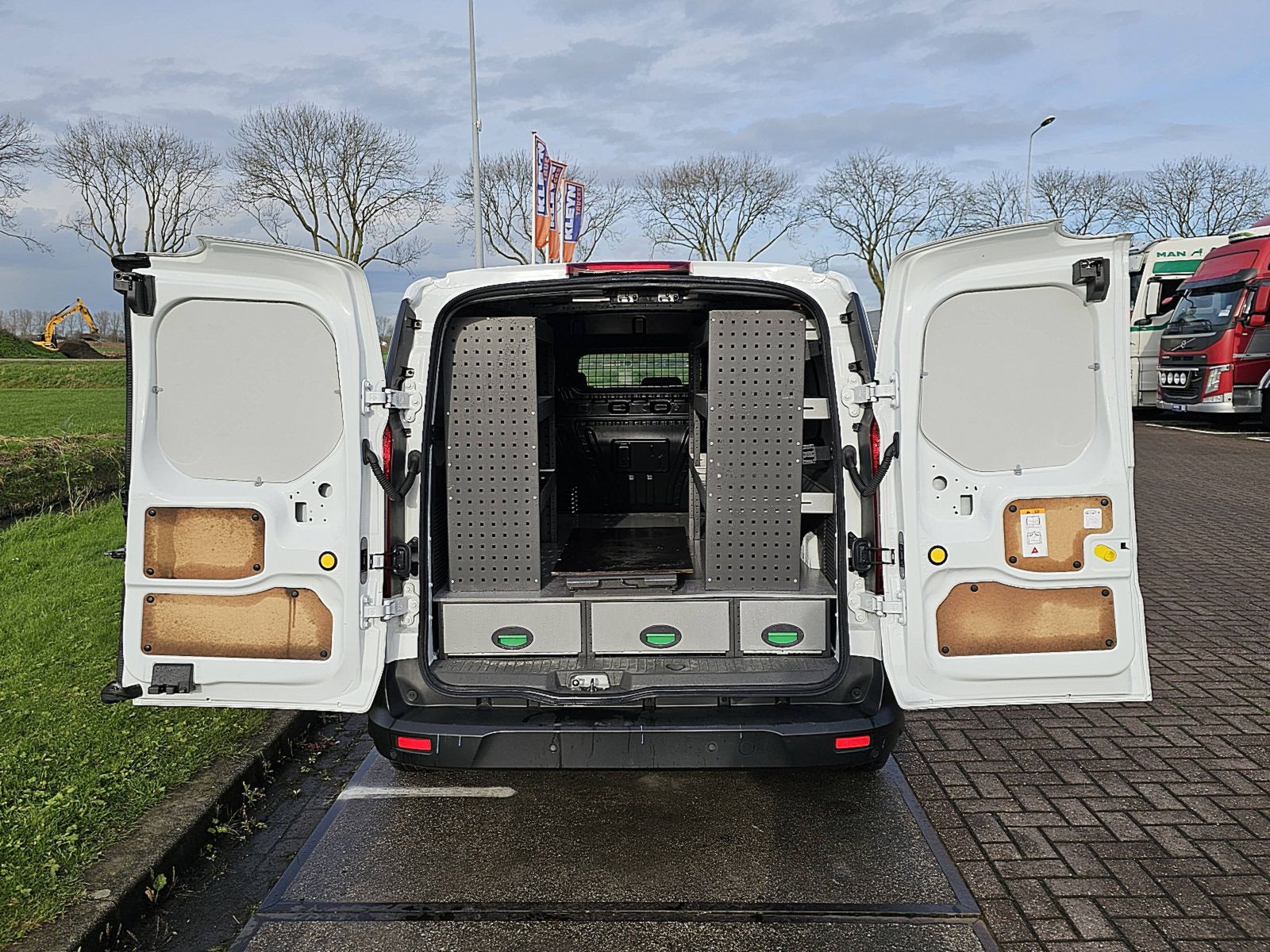 FORD TRANSIT CONNECT l2 2xzijdeur autom!