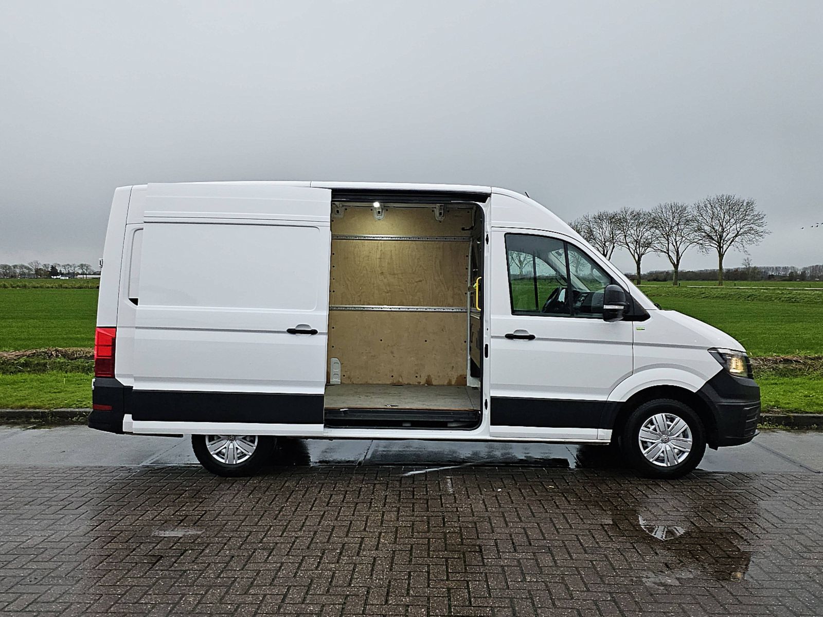 VOLKSWAGEN CRAFTER 35 2.0 l3h3 airco 140pk!