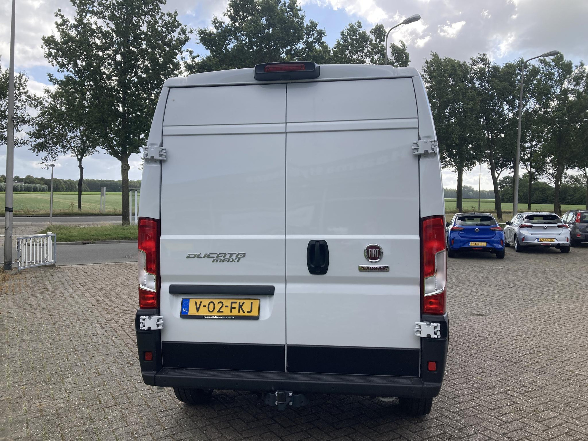 Fiat Ducato 35H HD 2.2 MultiJet L3H2 180Pk Automaat | Airconditioning | Camera | Elektrisch Pakket | Trekhaak | Cruise control |