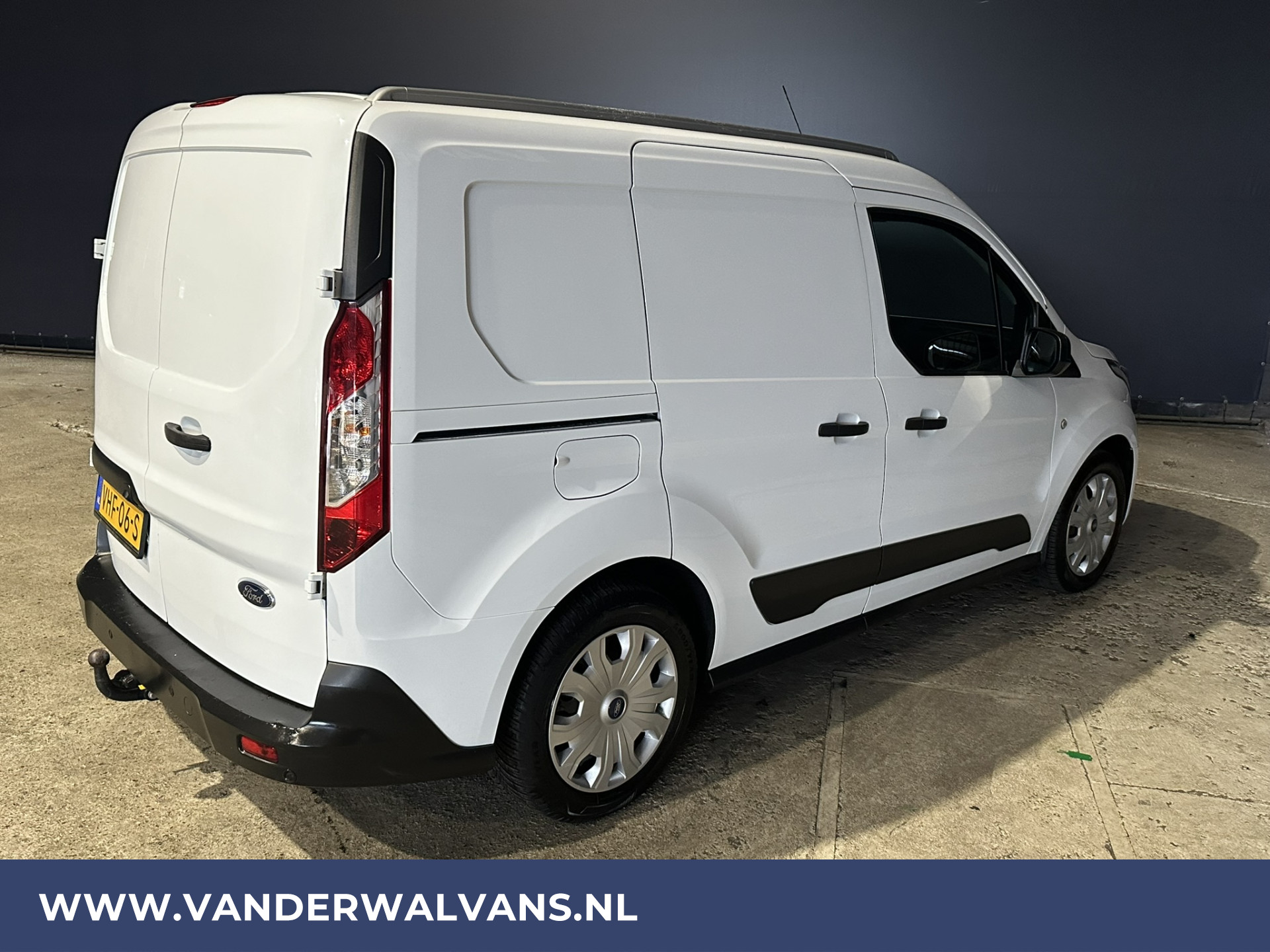 Opel Vivaro 1.6 CDTI 126pk L2H1 inrichting Euro6 Airco | Navigatie | Trekhaak | LED | Cruisecontrol Parkeersensoren, Bijrijdersbank