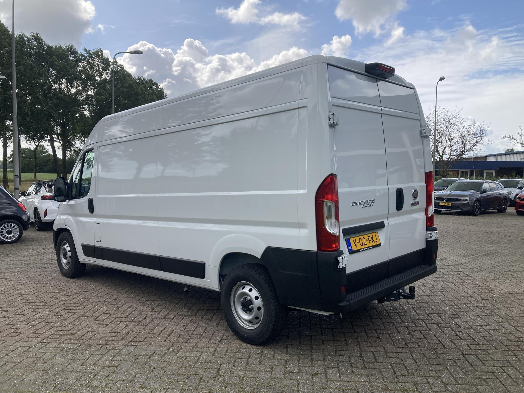 Fiat Ducato 35H HD 2.2 MultiJet L3H2 180Pk Automaat | Airconditioning | Camera | Elektrisch Pakket | Trekhaak | Cruise control |