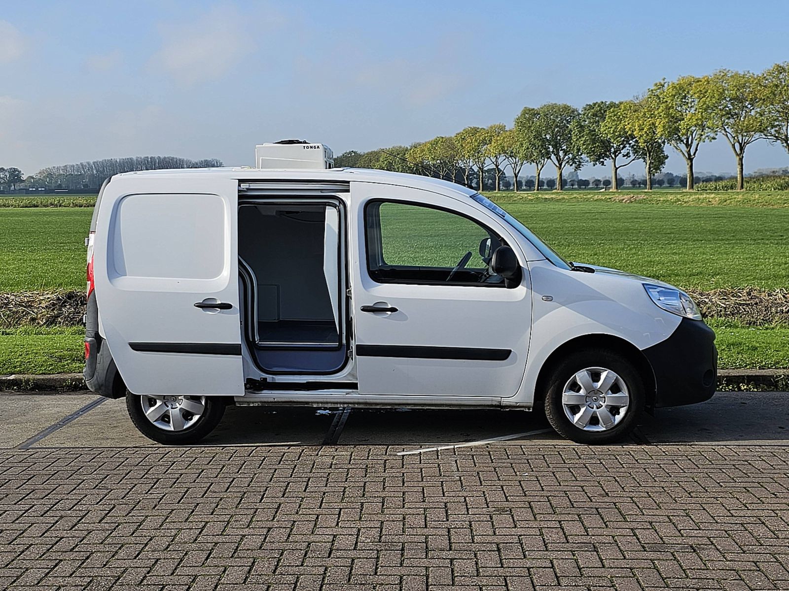 RENAULT KANGOO 1.5 koelwagen d/n frigo!