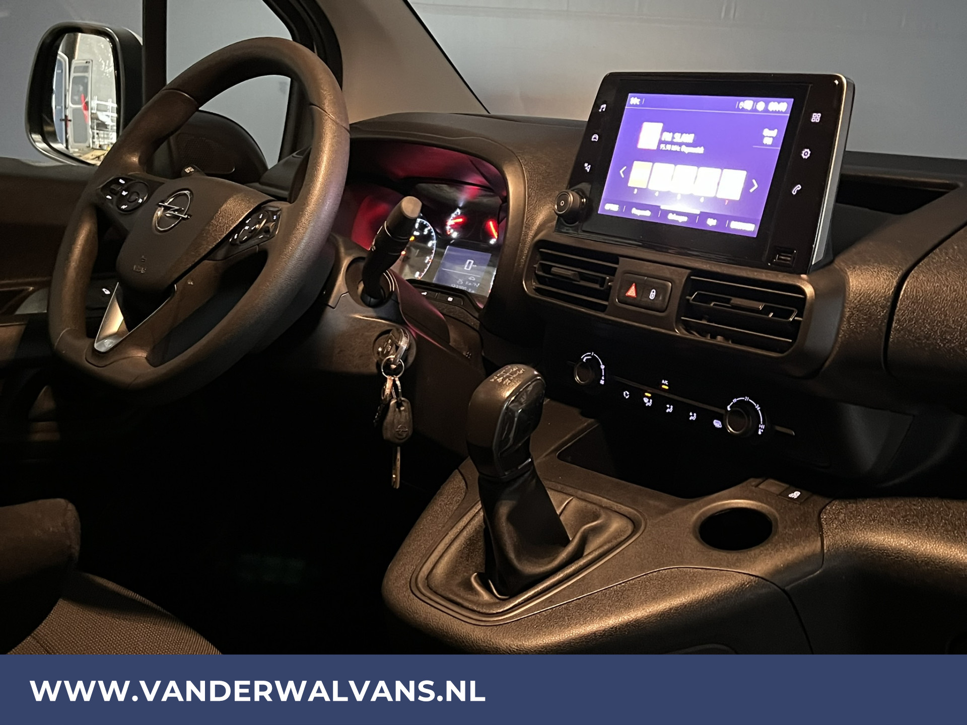 Opel Combo 1.6D 100pk L2H1 Euro6 Airco | Navigatie | Apple Carplay | Android Auto | Cruisecontrol Parkeersensoren