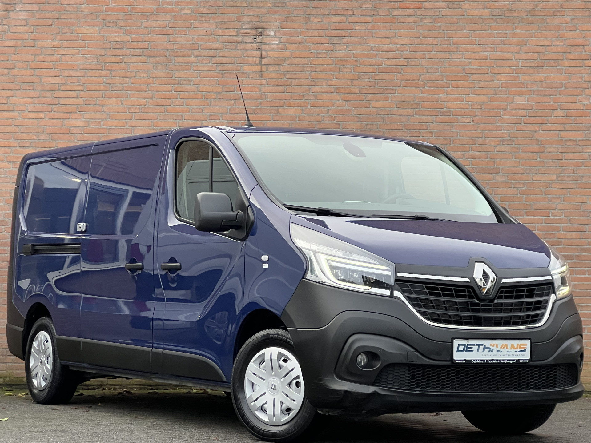 Renault Trafic 2.0dCi 120PK Lang / Navigatie / Camera / Euro6