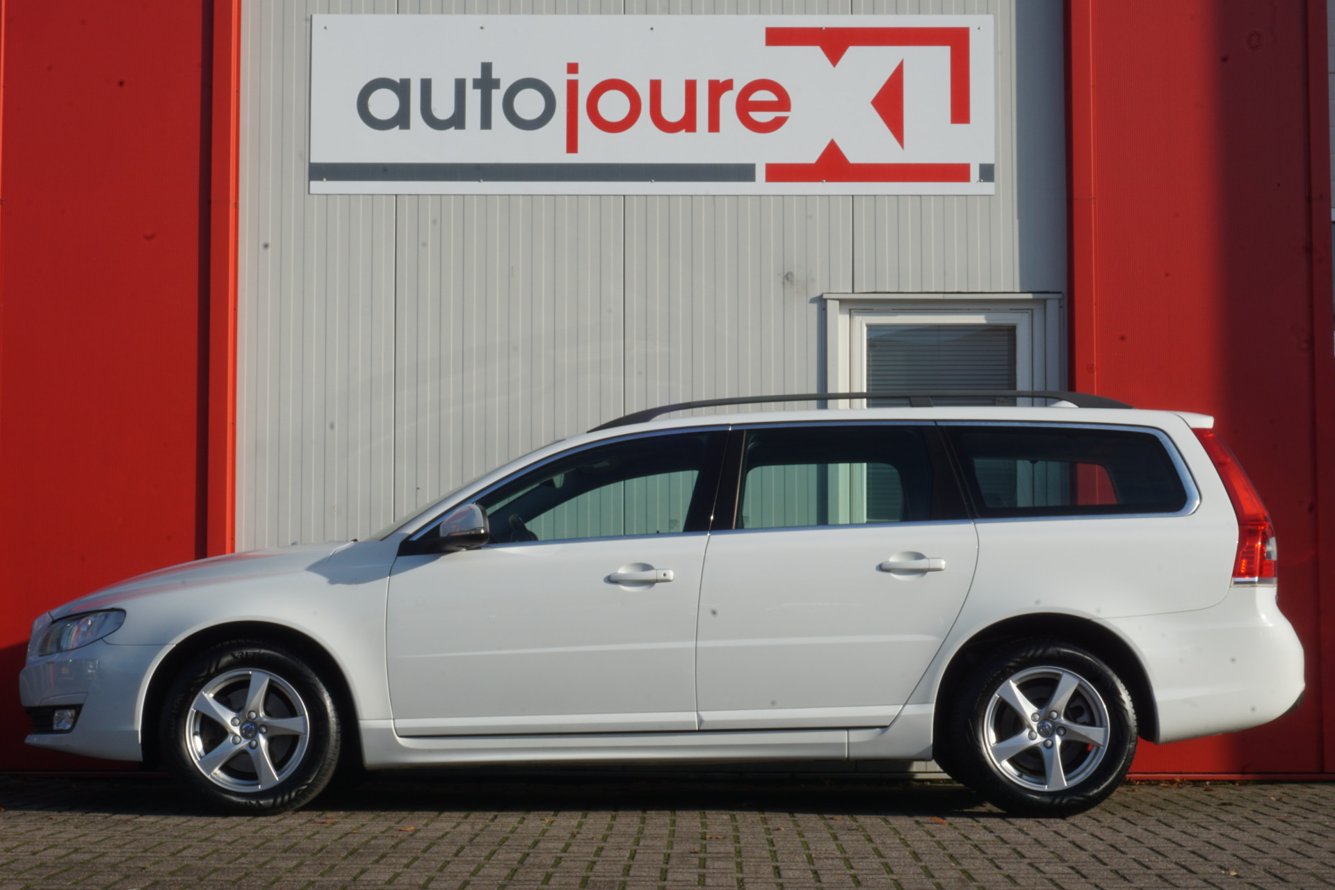 Volvo V70 2.0 D3 Dynamic Edition | Navigatie | Xenon | Climate | Cruise Control |