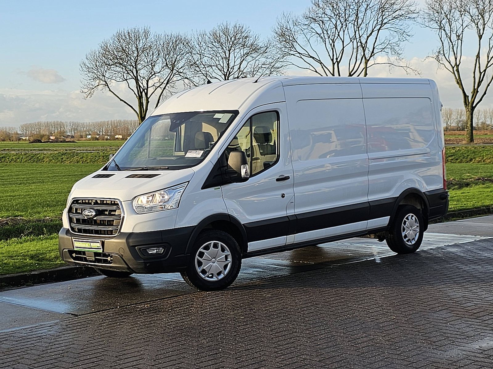 FORD TRANSIT 350 ac navi camera euro6