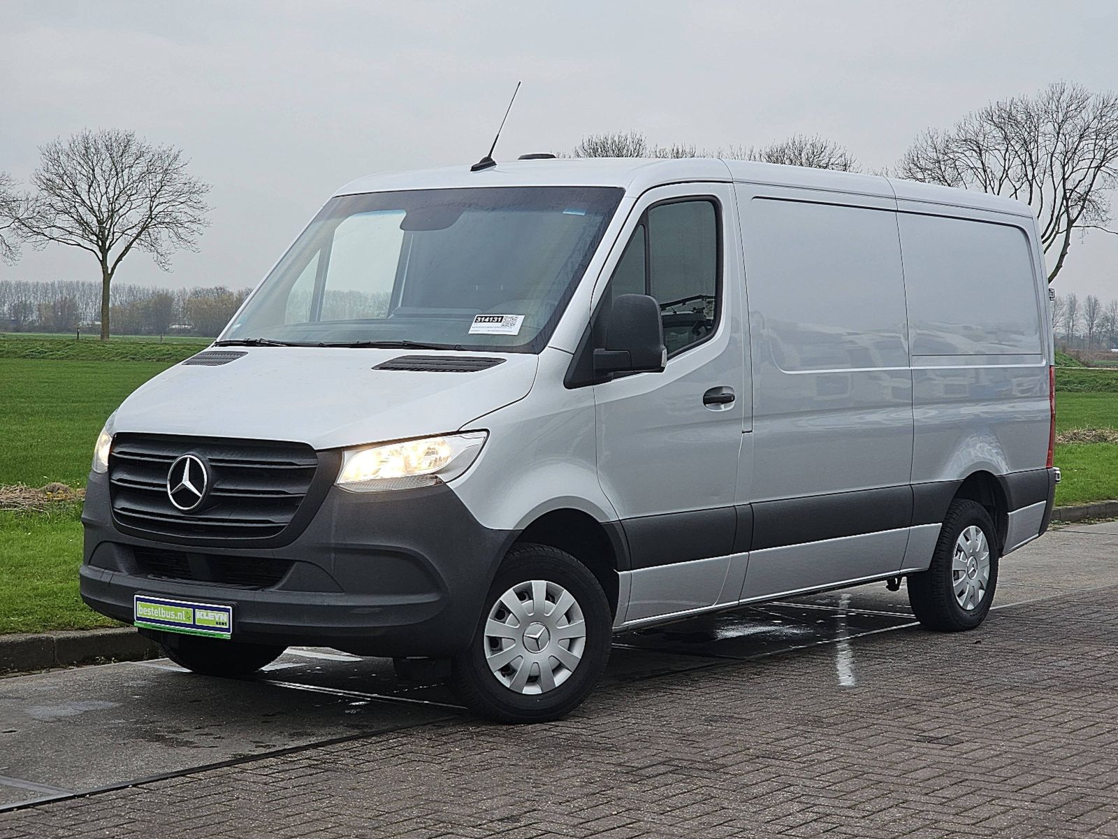 MERCEDES-BENZ SPRINTER 314 l2h1 rwd mbux ac!