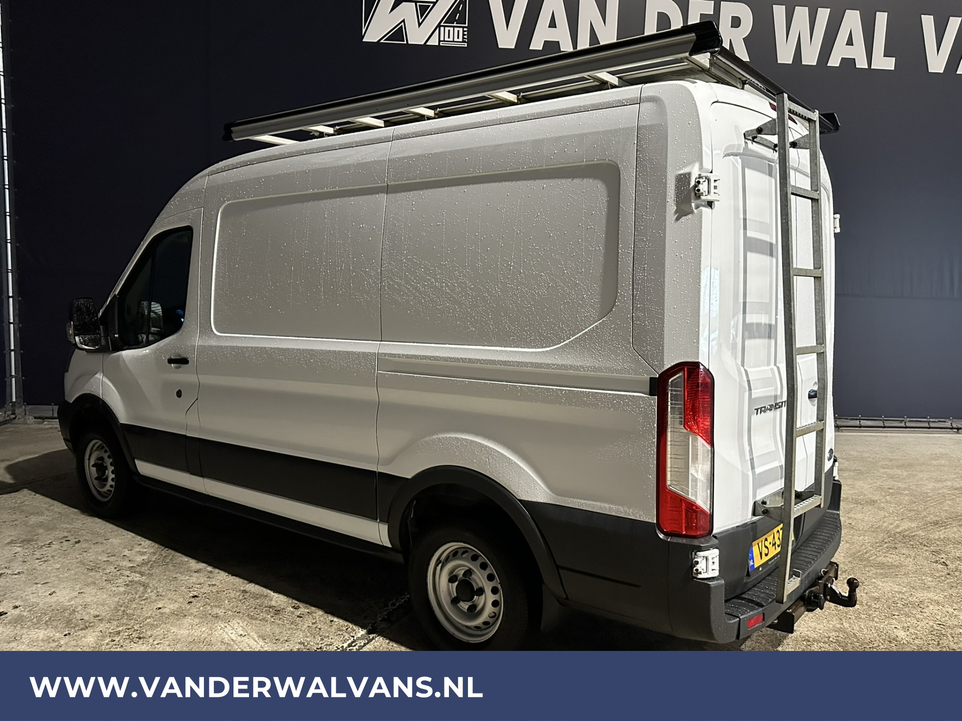 Ford Transit 2.2 TDCI 126pk L2H2 2800kg Trekhaak | Imperiaal | Trap Bluetooth telefoonvoorbereiding