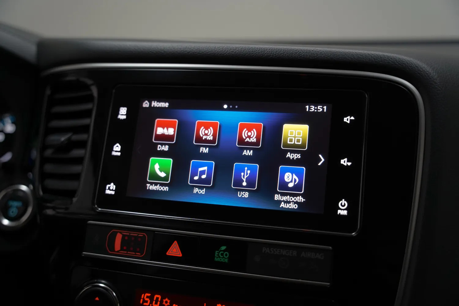 Mitsubishi Outlander 2.4 PHEV Pure+ Black edition Aut [ Trekhaak Camera Carplay ]