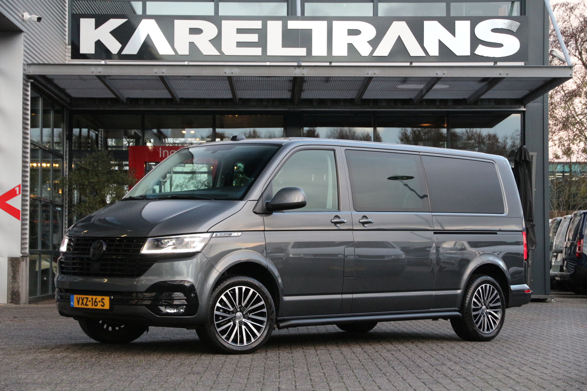 Volkswagen Transporter Bulli 2.0 TDI 150 | DC | 2x Schuifdeur | Virtual | Camera | Clima..