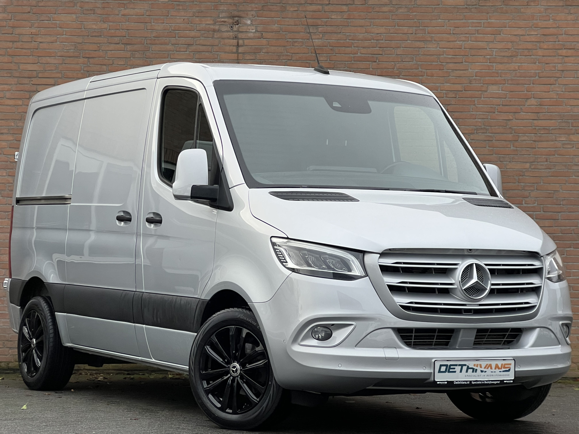 Mercedes-Benz Sprinter 314CDI 143PK 9G-Tronic / M-Bux / Distronic /Complete inrichting