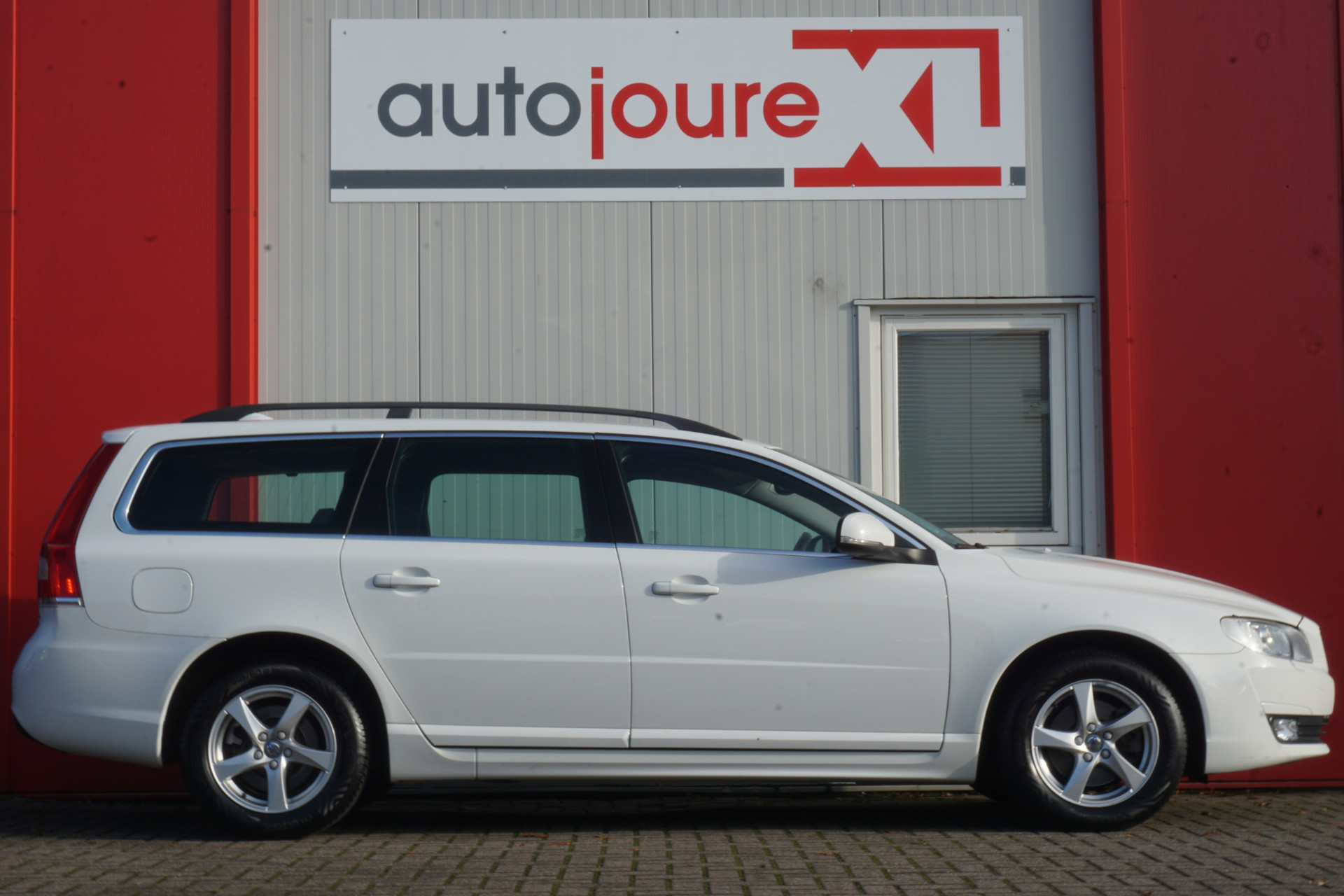 Volvo V70 2.0 D3 Dynamic Edition | Navigatie | Xenon | Climate | Cruise Control |