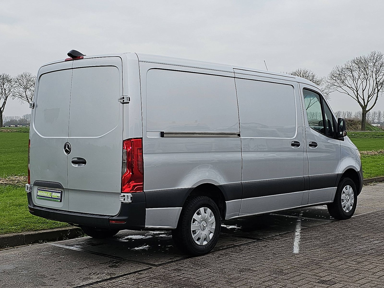 MERCEDES-BENZ SPRINTER 314 l2h1 rwd mbux ac!