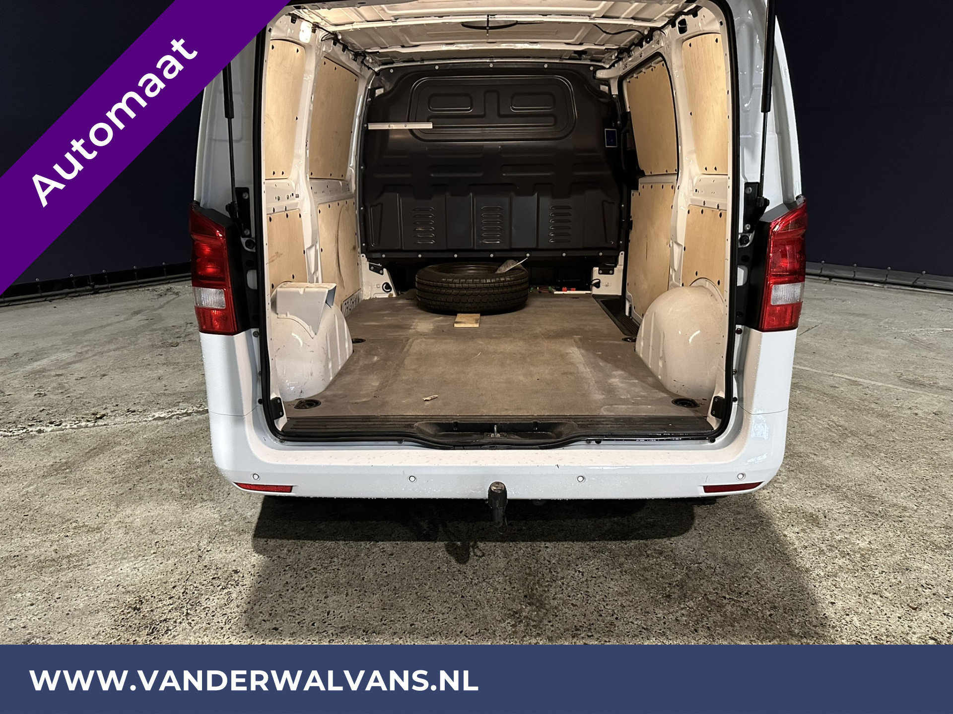 Mercedes-Benz Vito 114 CDI Automaat L1H1 Euro6 Airco | Navigatie | Camera | LM velgen Cruisecontrol, Trekhaak, Parkeersensoren