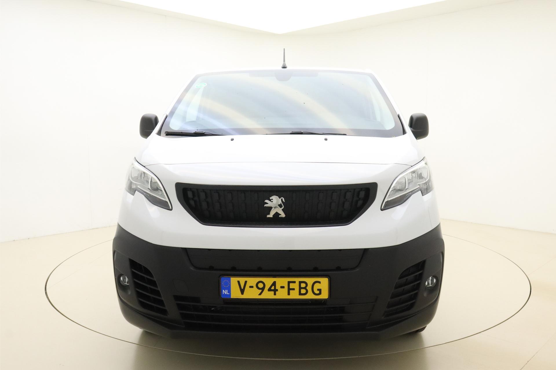 Peugeot e-Expert EV L2 75 kWh 100% Elektrisch | Actieradius max 351 km WLTP | 3-zits | Camera | Cruise Control | Navigatie | Elektrische ramen | Nieuw uit voorraad