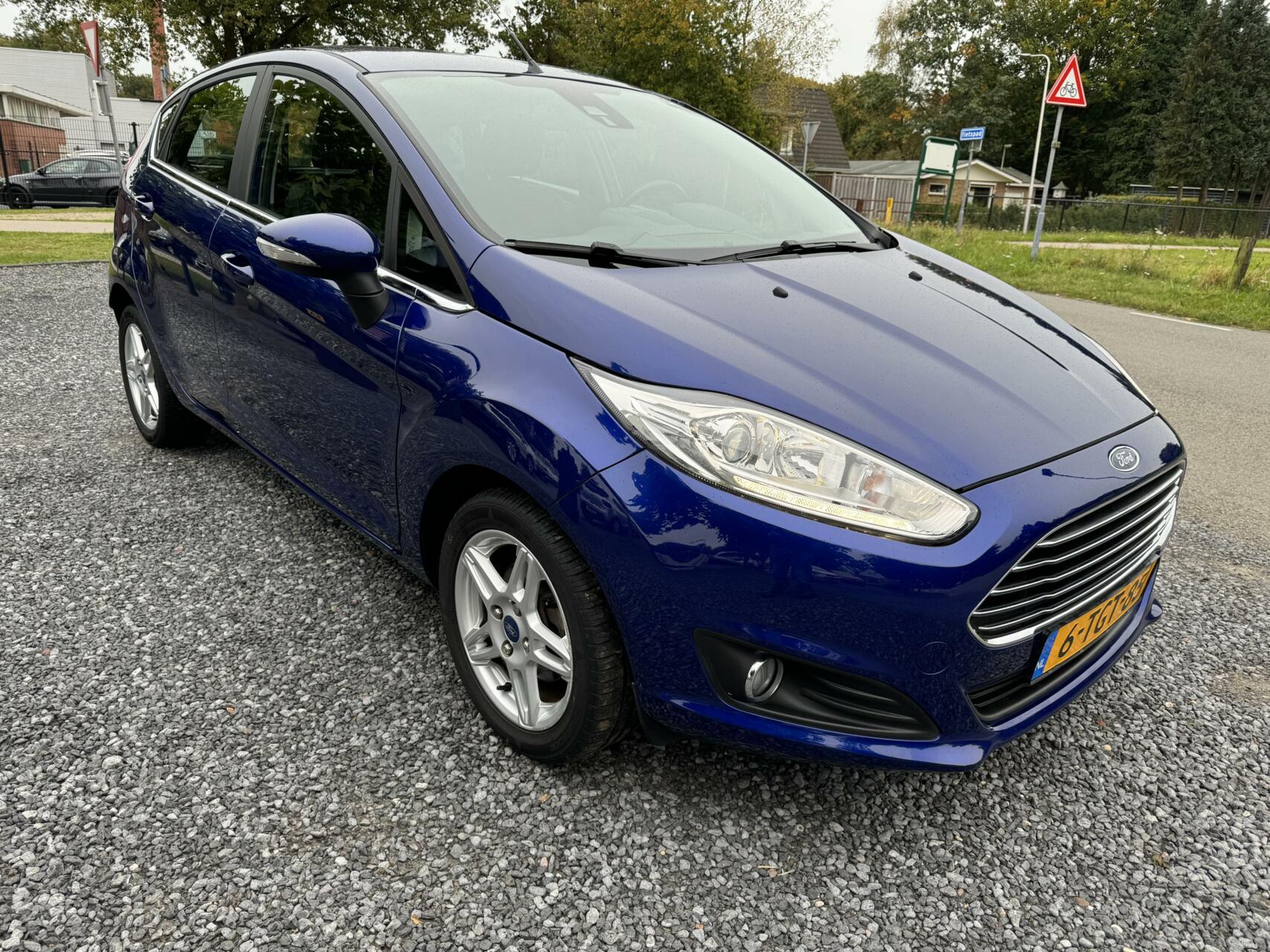 Ford Fiesta  EcoBoost Titanium 5 deurs clima elect pakket boekjes