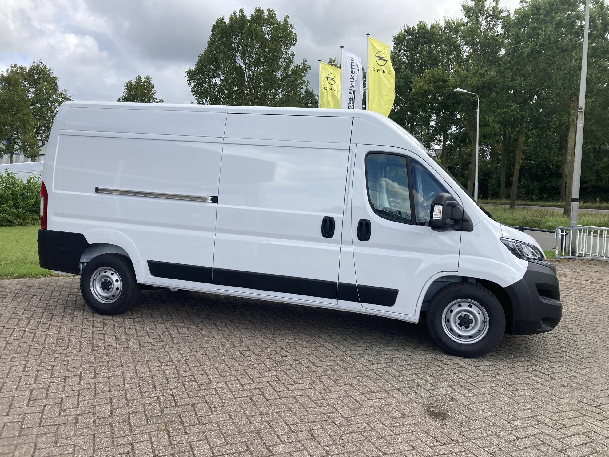 Fiat Ducato 35H HD 2.2 MultiJet L3H2 180Pk Automaat | Airconditioning | Camera | Elektrisch Pakket | Trekhaak | Cruise control |