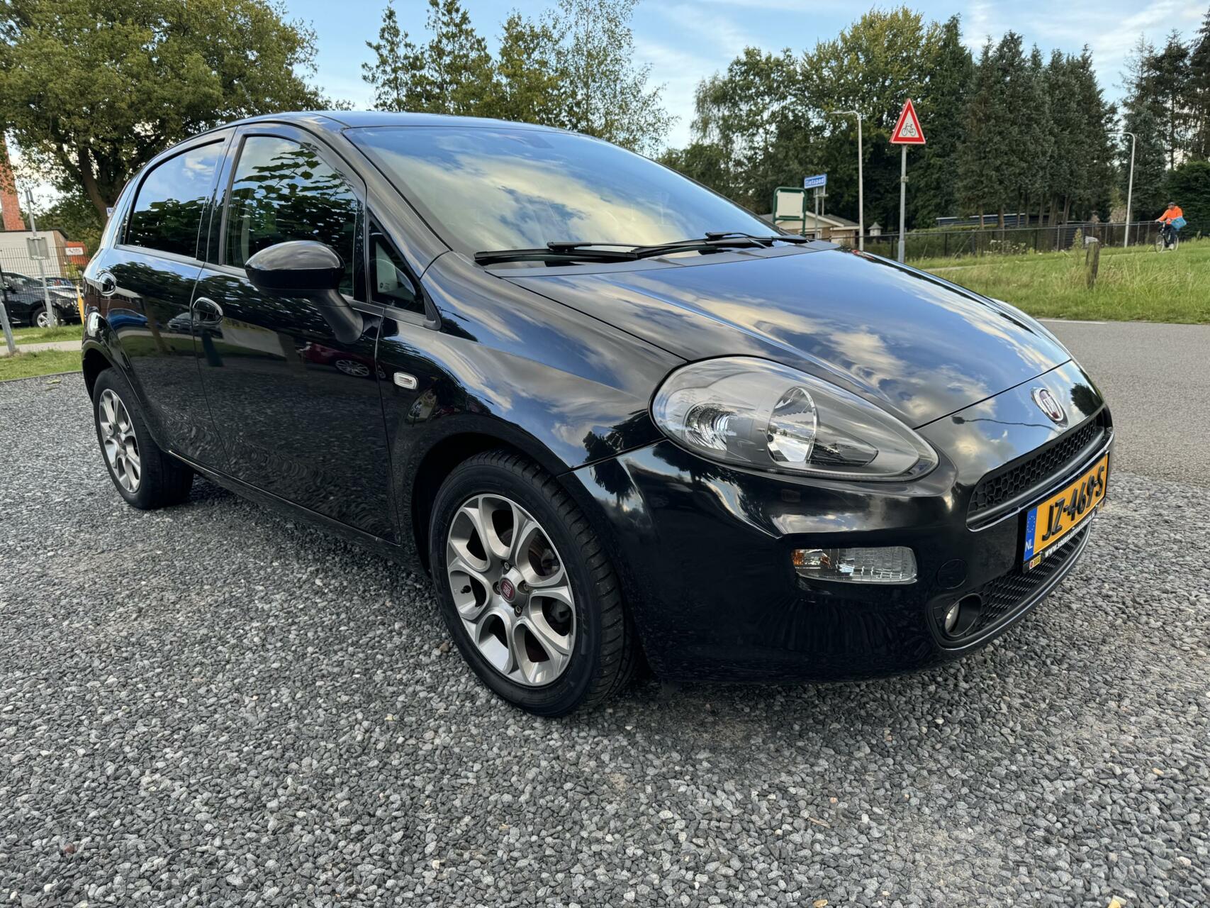 Fiat Punto Evo 0.9 TwinAir Lounge 109547km 5 deurs lm velgen