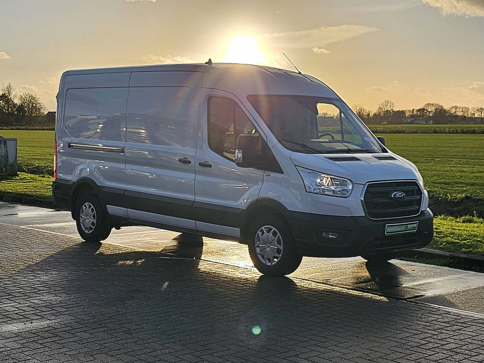 FORD TRANSIT 350 ac navi camera euro6