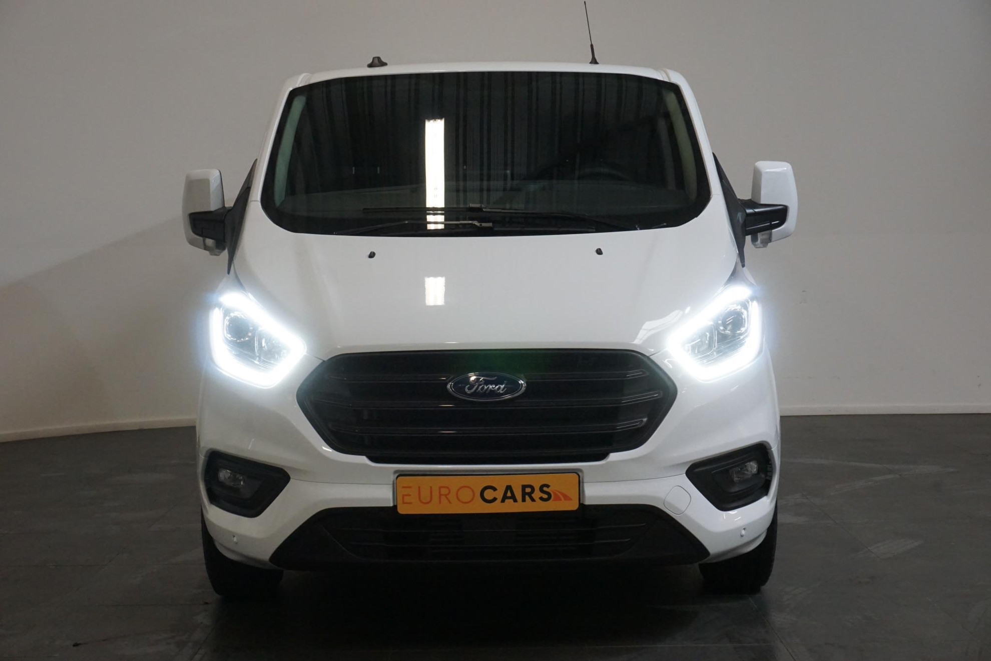 Ford Transit Custom 280 2.0 TDCI L1H1 Trend  Navigatie DAB PDC Airco Camera Carplay