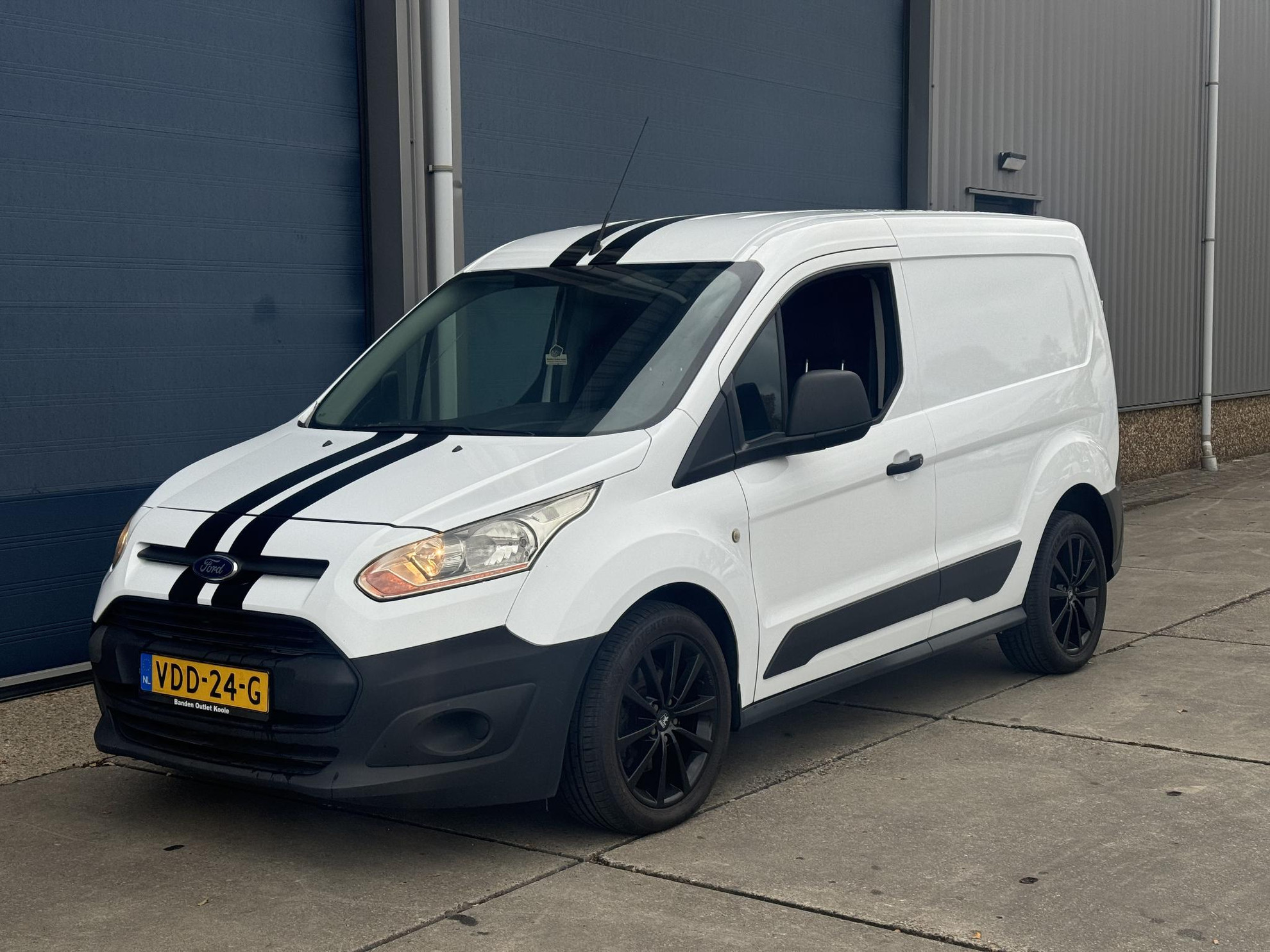 Ford Transit Connect 1.5 TDCI L1 Trend AIRCO / 75 PK / ELEKTRISCHE RAMEN