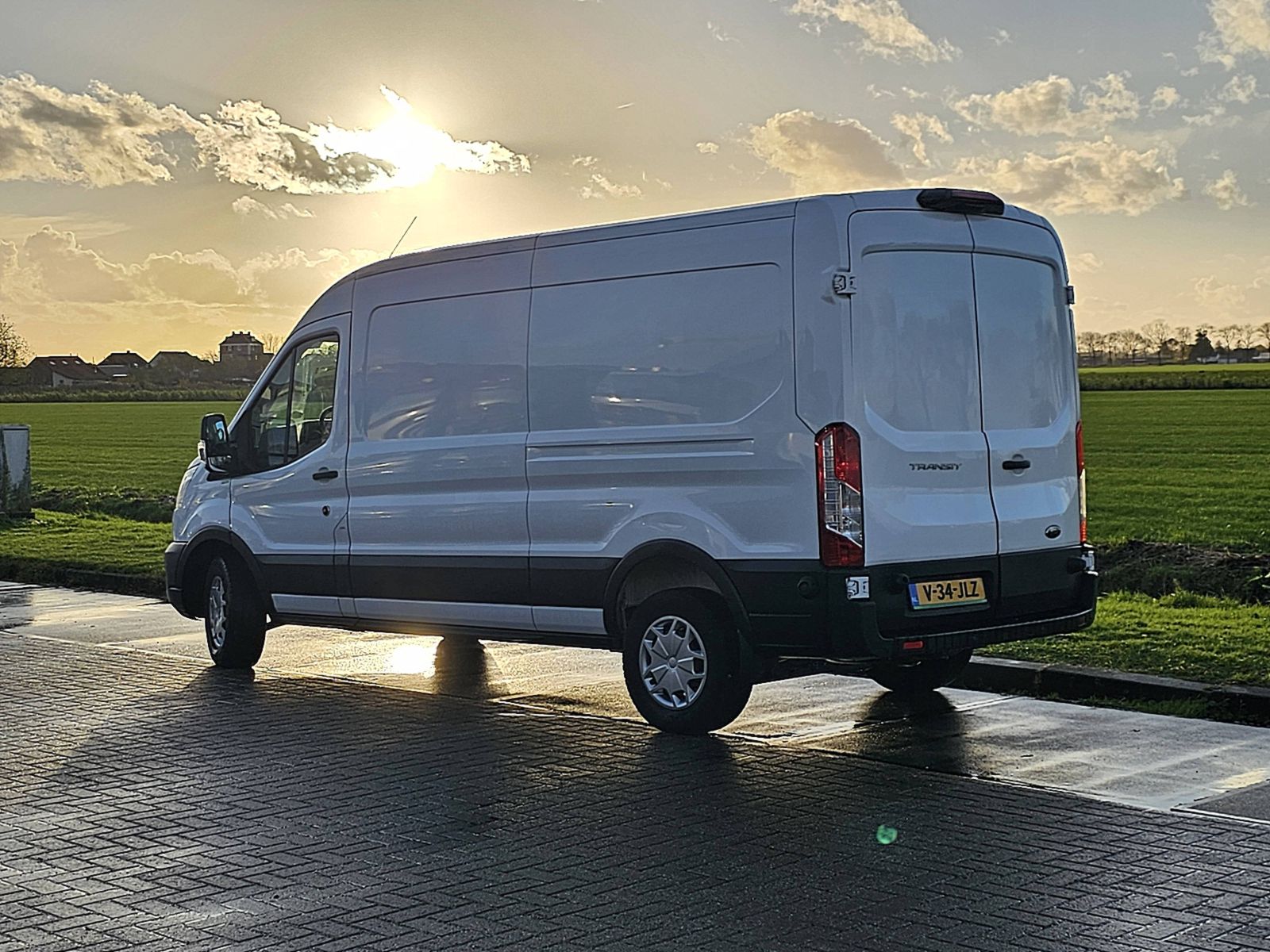 FORD TRANSIT 350 ac navi camera euro6