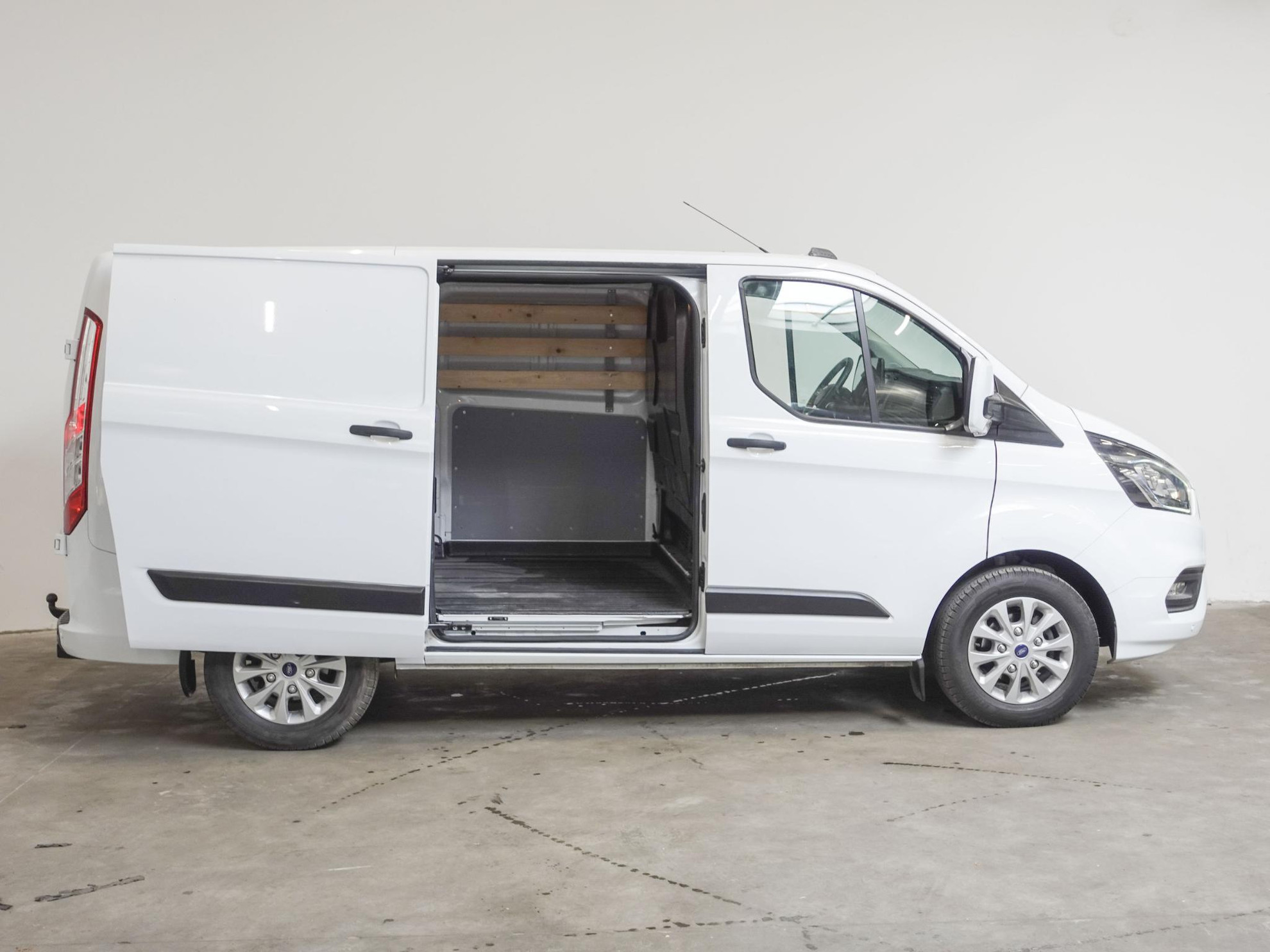 Ford Transit Custom 280 2.0 TDCI L1H1 Trend Navi Airco PDC Bluetooth 3Zits Trekhaak