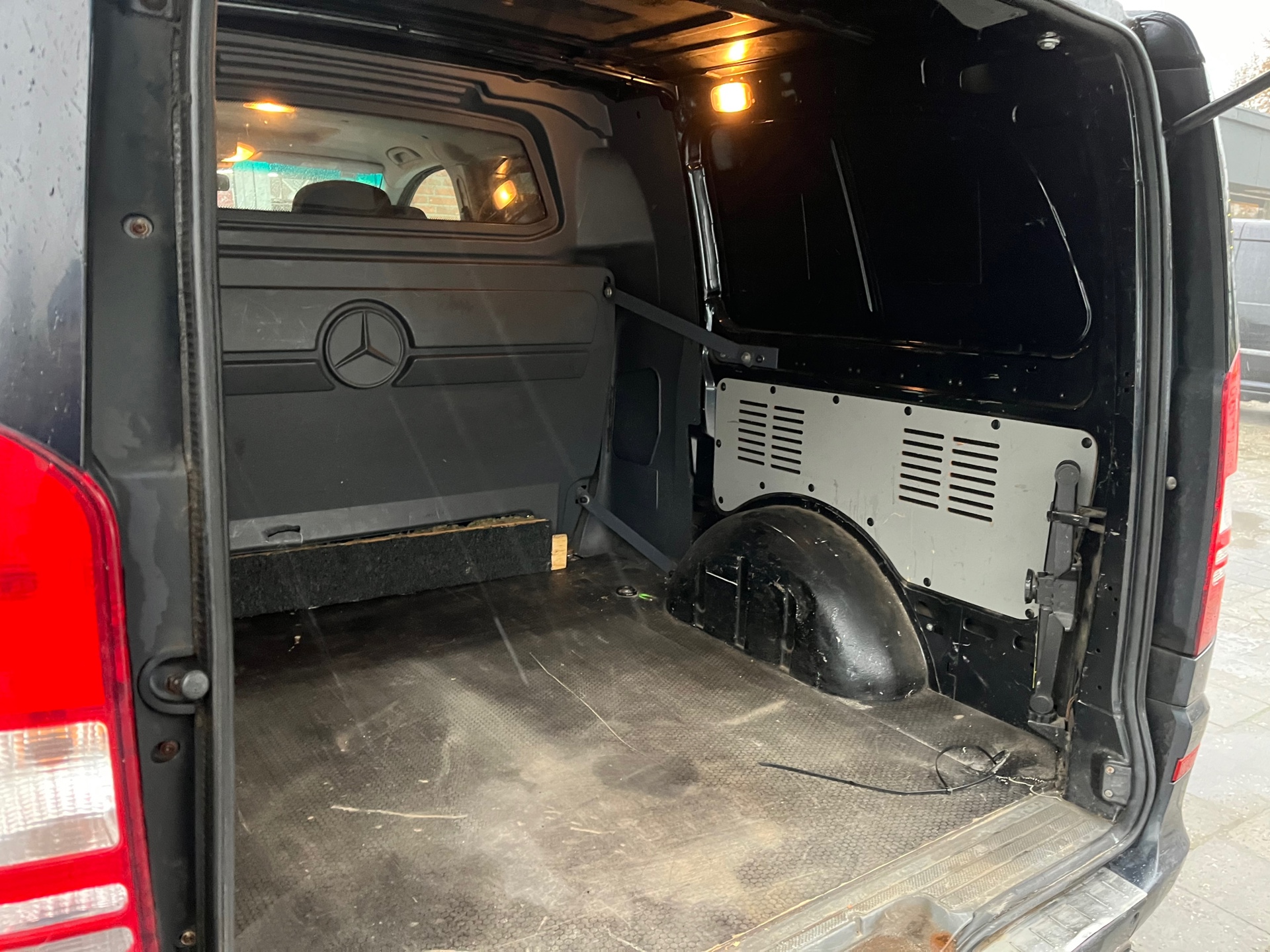 Mercedes-Benz Vito 120 CDI 320 Lang|NAP|AUTOMAAT|airconditioning|cruise control|vijf zitplaatsen|trekhaak|voorruitverwarming