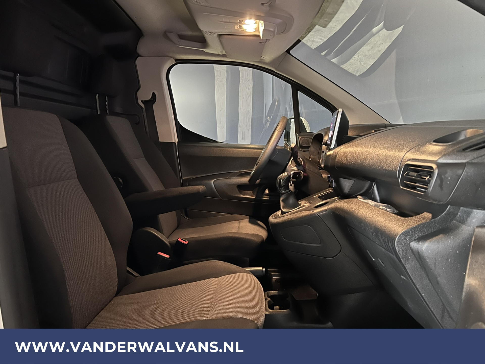 Opel Combo 1.6D 100pk L2H1 Euro6 Airco | Navigatie | Apple Carplay | Android Auto | Cruisecontrol Parkeersensoren