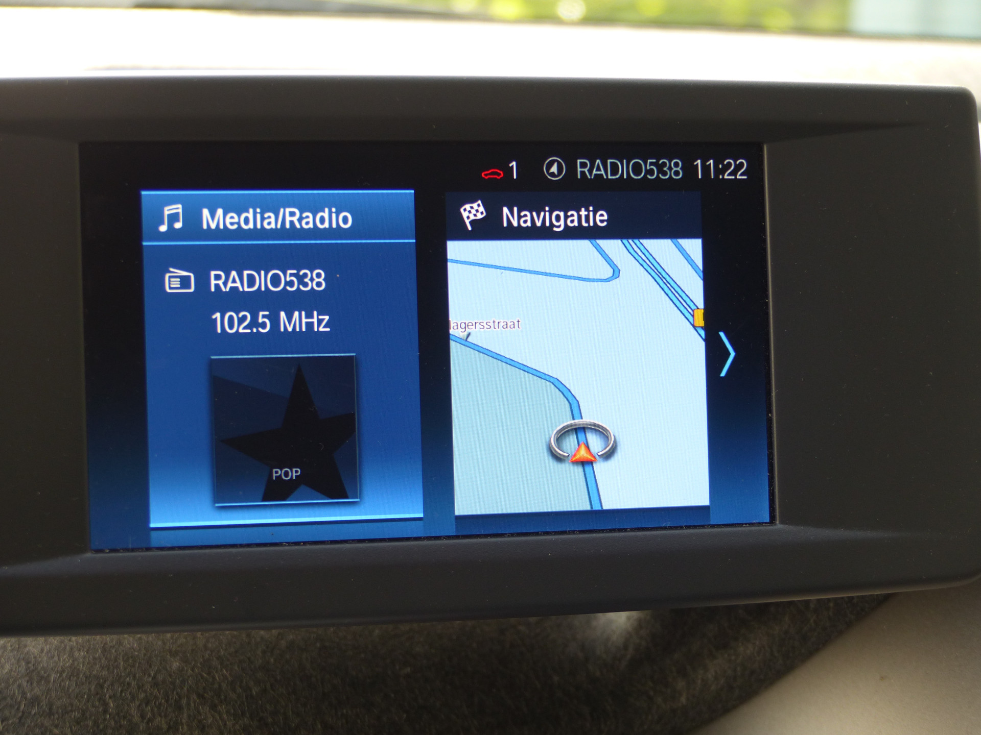 BMW i3 BMW i3 120Ah 42 kWh!! Camera/Warmtepomp/ Ecc/Adaptive Cruise/NL Auto!
