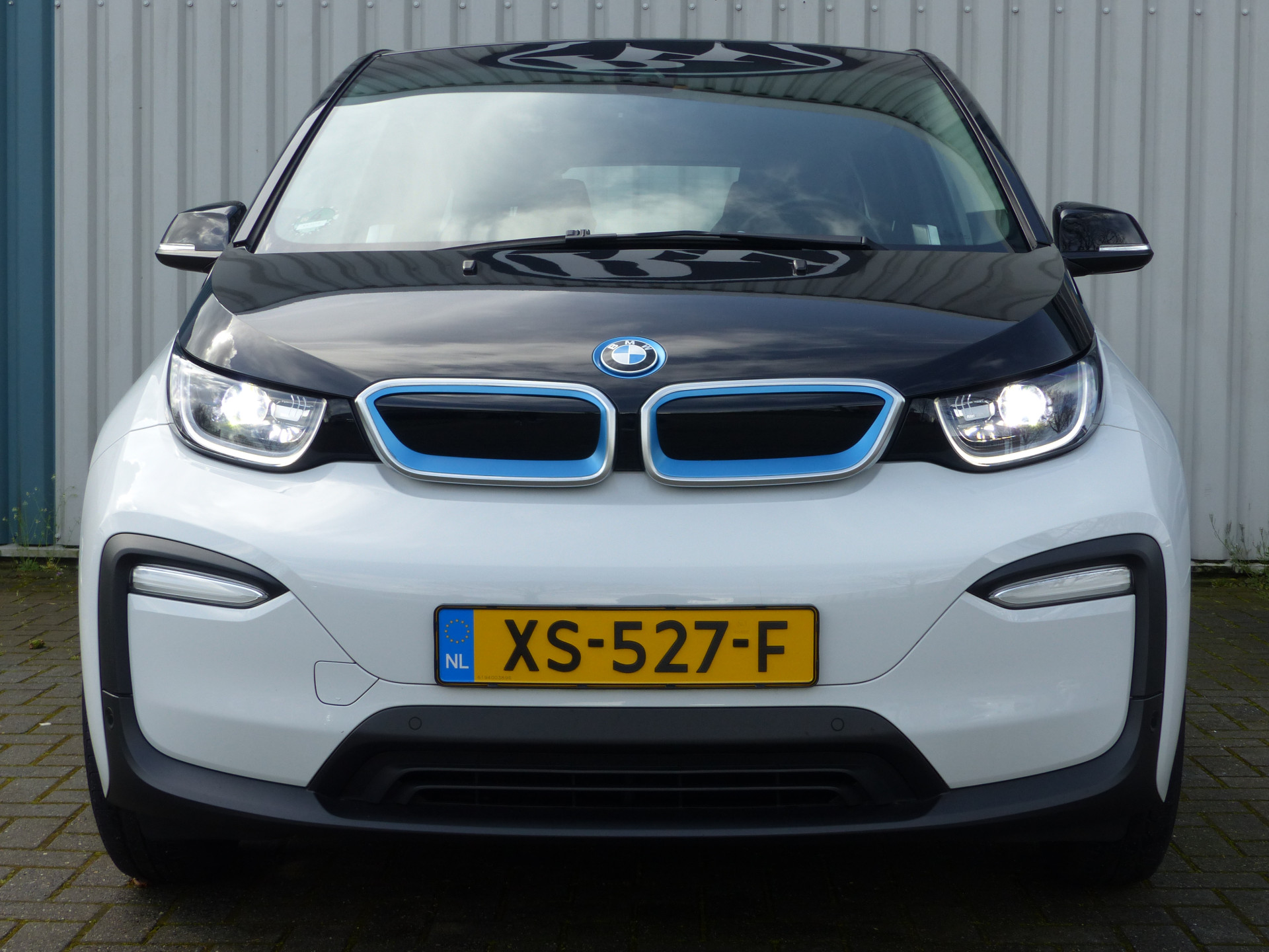 BMW i3 BMW i3 120Ah 42 kWh!! Camera/Warmtepomp/ Ecc/Adaptive Cruise/NL Auto!