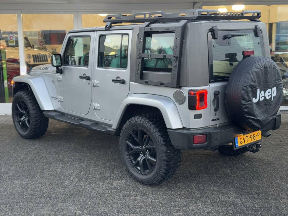 Jeep Wrangler Jeep Wrangler RUBICON 3.8 V6 4×4 Automaat,Airco,Cruise,20″lmv,Xenon,Led,Cameras
