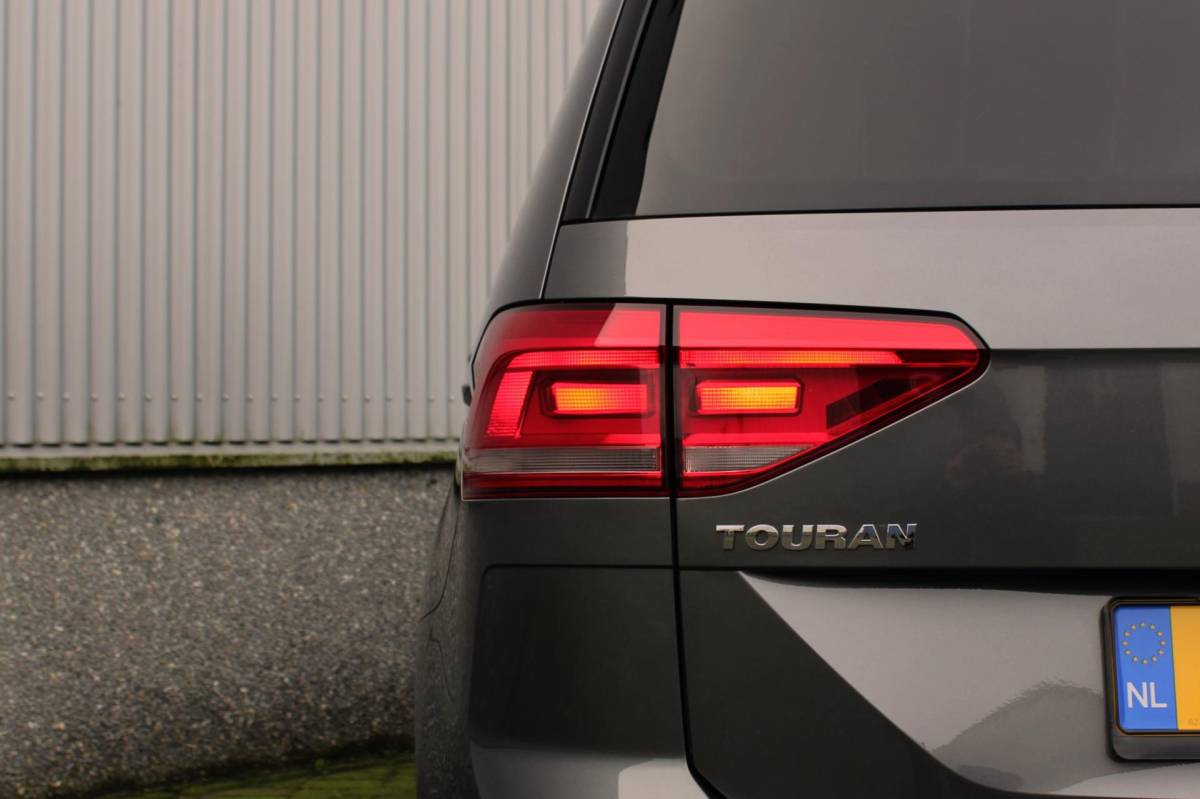 Volkswagen Touran Volkswagen Touran 2.0 TDI DSG Aut. Comfortline 7p. Navi, Clima, Trekhaak