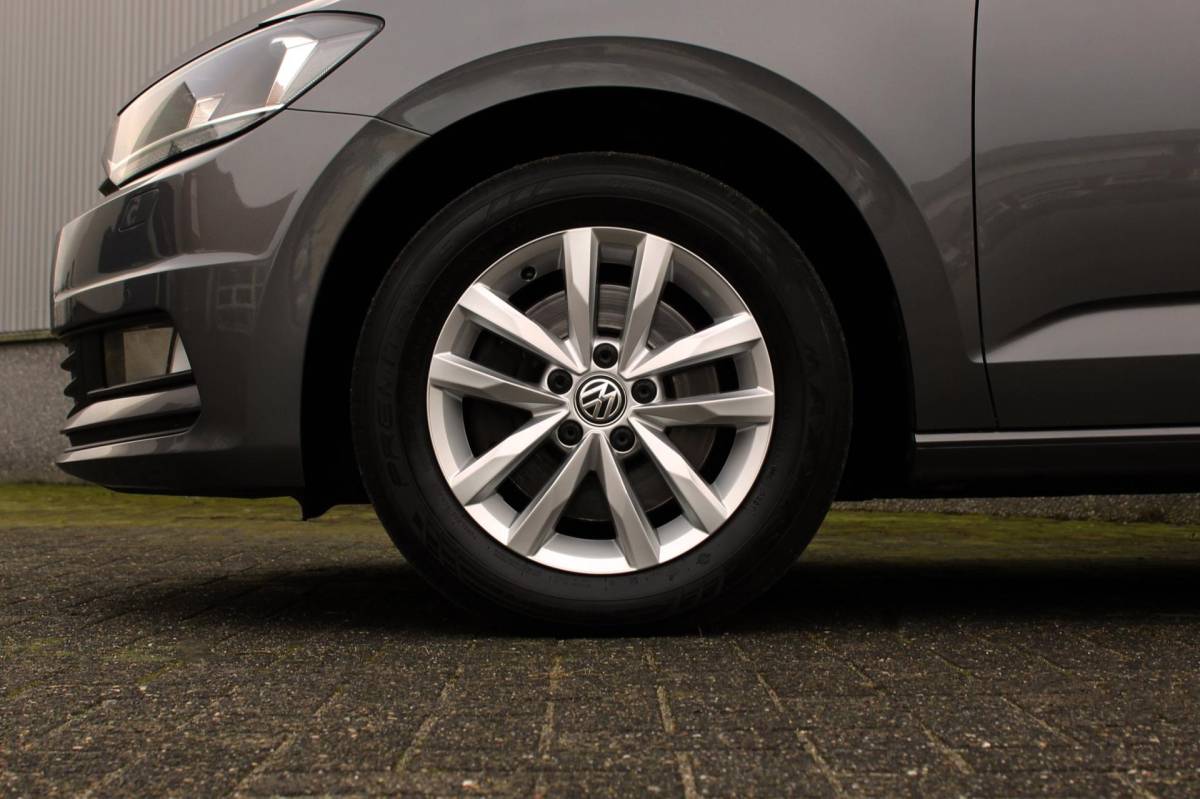 Volkswagen Touran Volkswagen Touran 2.0 TDI DSG Aut. Comfortline 7p. Navi, Clima, Trekhaak