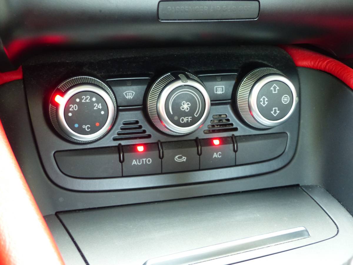 Audi TT Audi TT 1.8 TFSI Pro Line Sport stl/Leder two tone/ NL Auto/Dealer O.H.