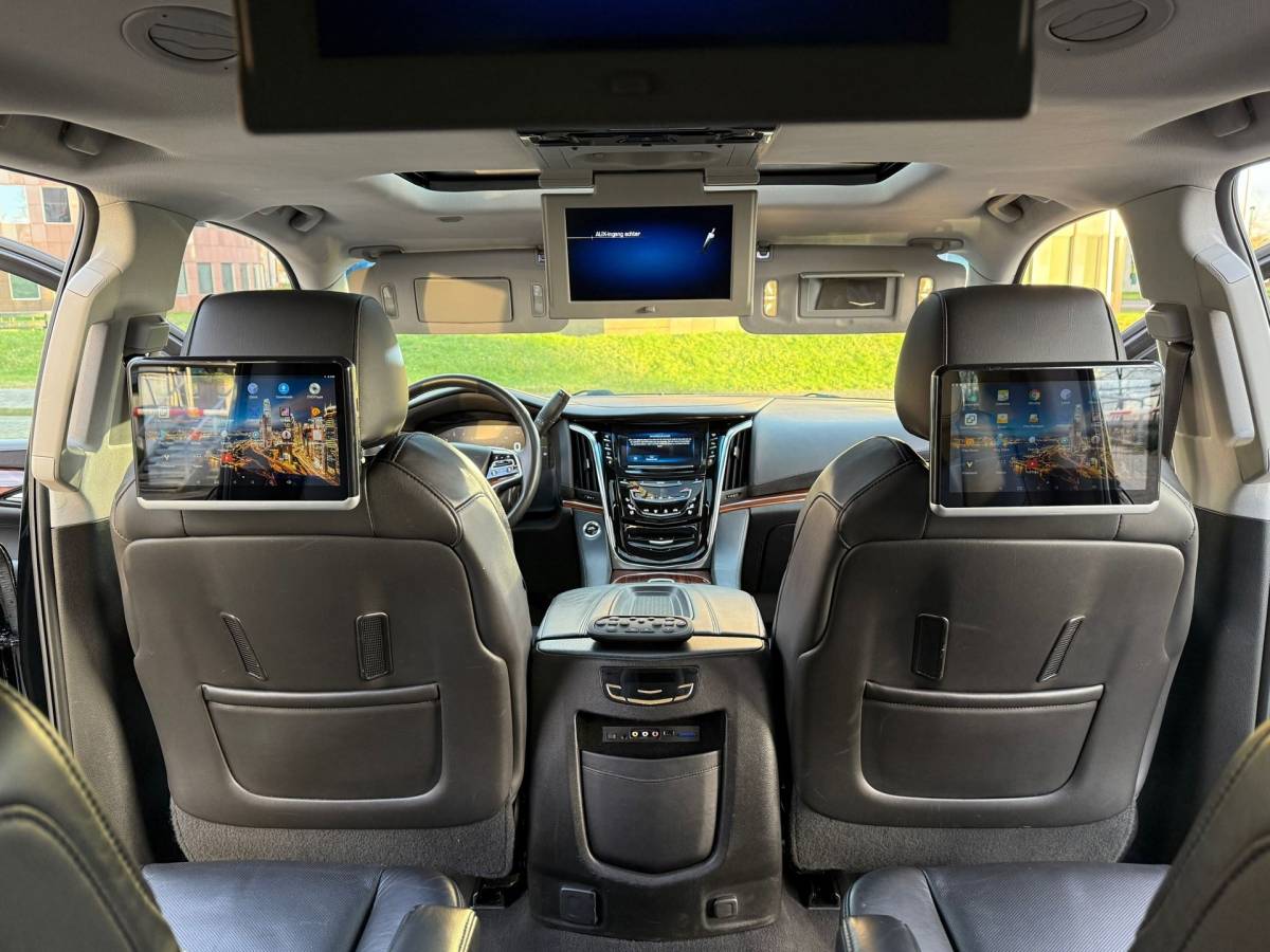 Cadillac Escalade Cadillac Escalade 6.2 V8 Premium 450PK ESV Platinum 7p 5xTV 22” LWB