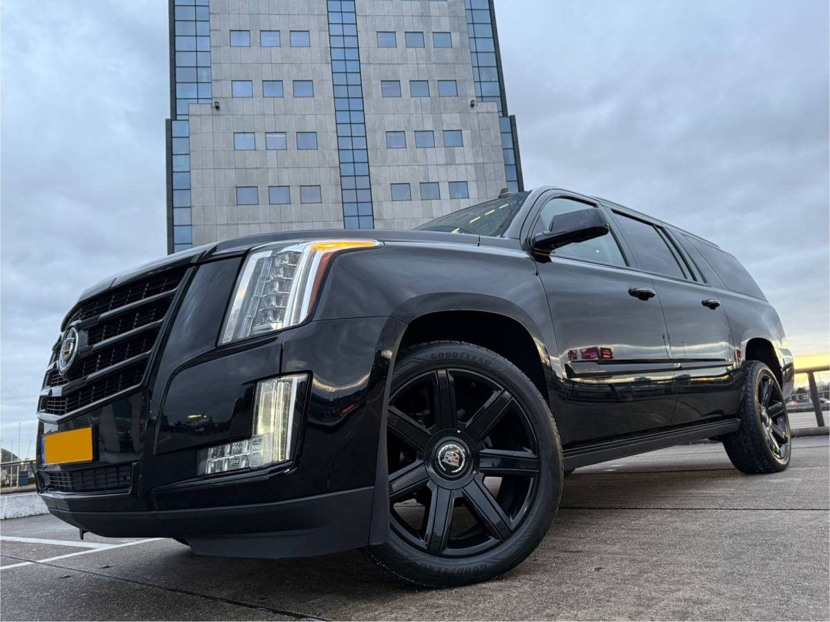 Cadillac Escalade Cadillac Escalade 6.2 V8 Premium 450PK ESV Platinum 7p 5xTV 22” LWB