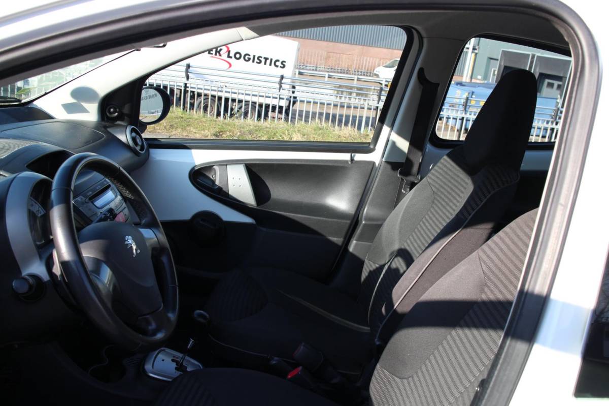 Peugeot 107 Peugeot 107 1.0 Active_5 DEURS_AIRCO_AUTOMAAT_NETTE AUTO