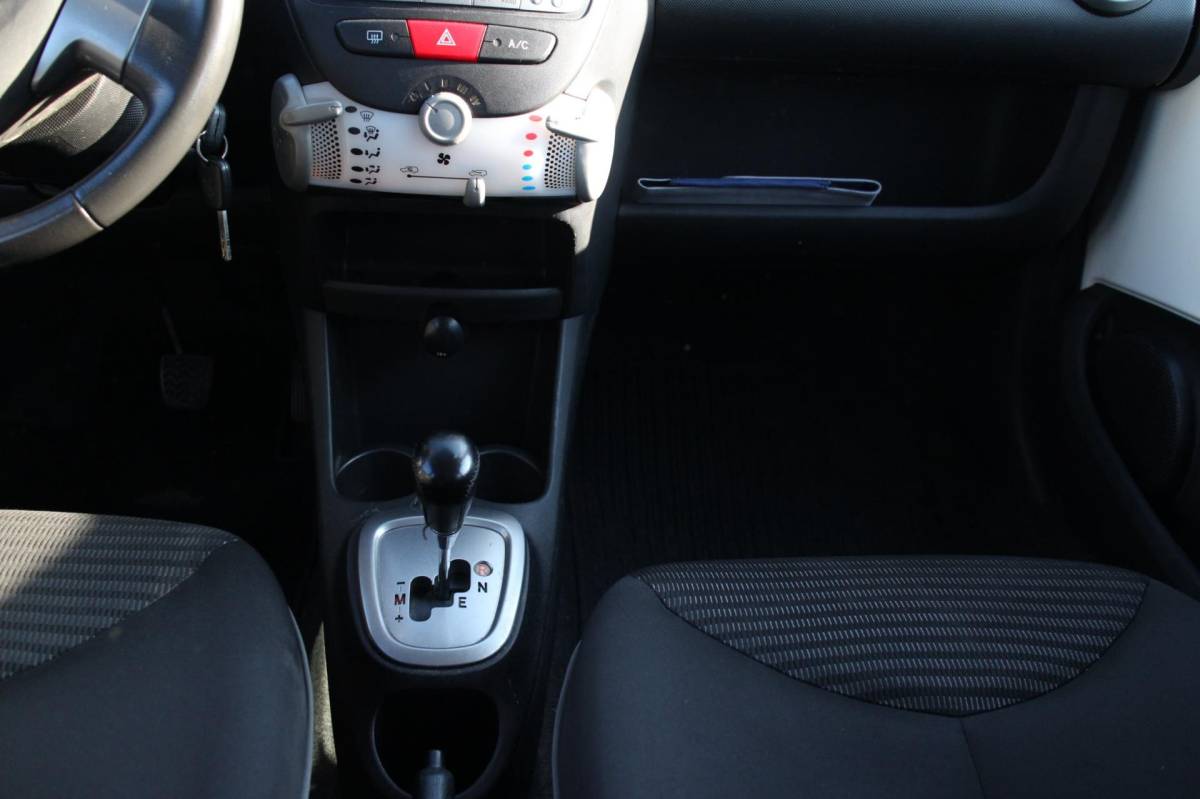 Peugeot 107 Peugeot 107 1.0 Active_5 DEURS_AIRCO_AUTOMAAT_NETTE AUTO