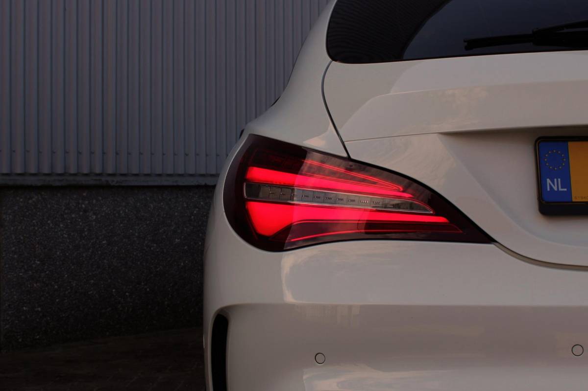 Mercedes-Benz CLA Mercedes-Benz CLA-klasse Shooting Brake CLA 180 Aut. AMG Line Pano, Night, Carplay