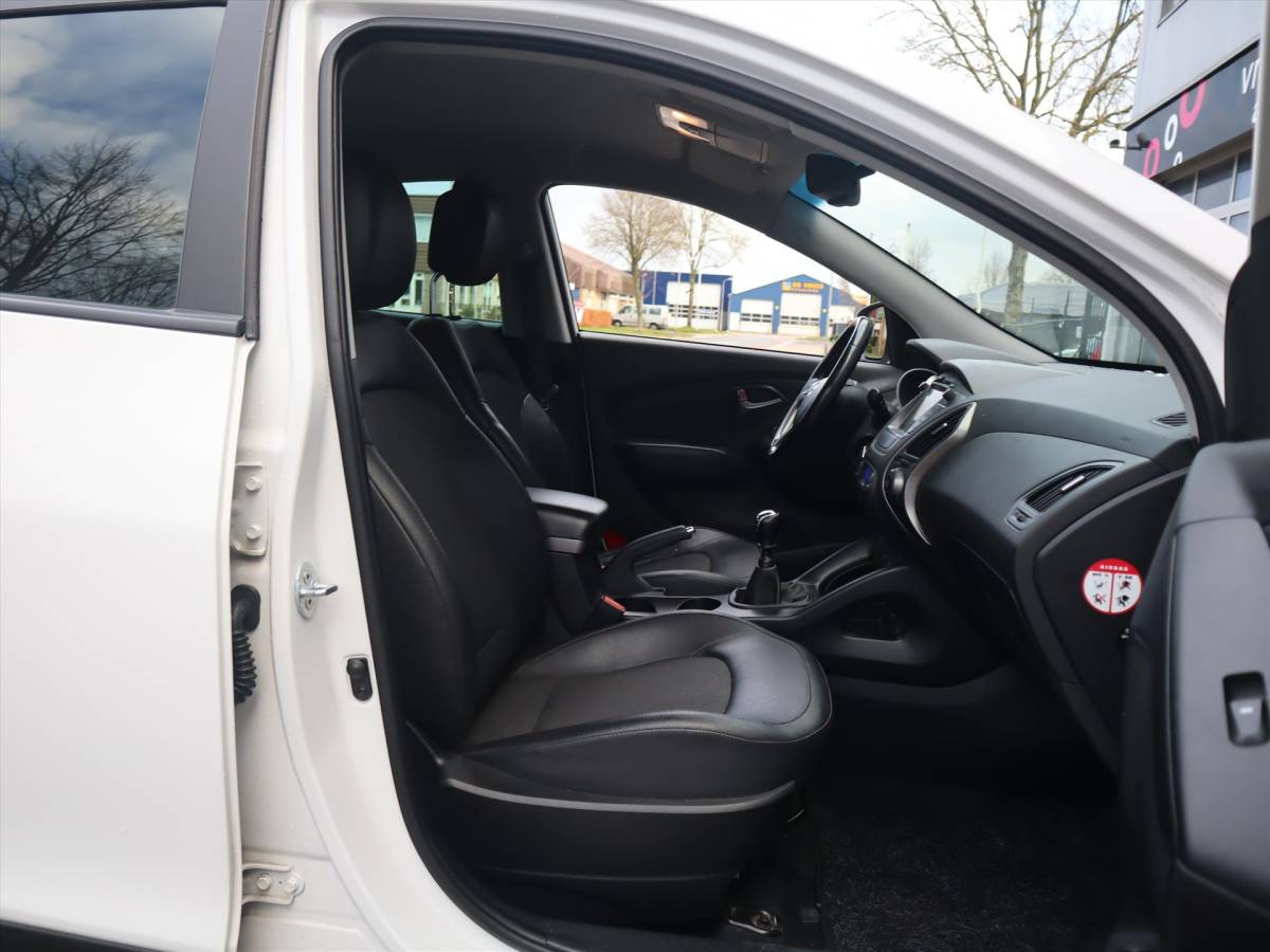 Hyundai ix35 HYUNDAI IX35 1.7 CRDi Blue 115pk i-Drive