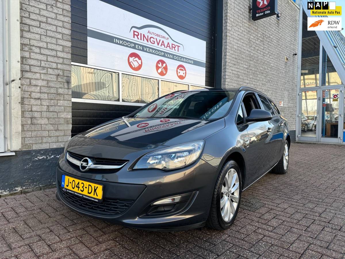 Opel Astra Opel Astra Sports Tourer 1.4 Turbo Sport Met jaar APK