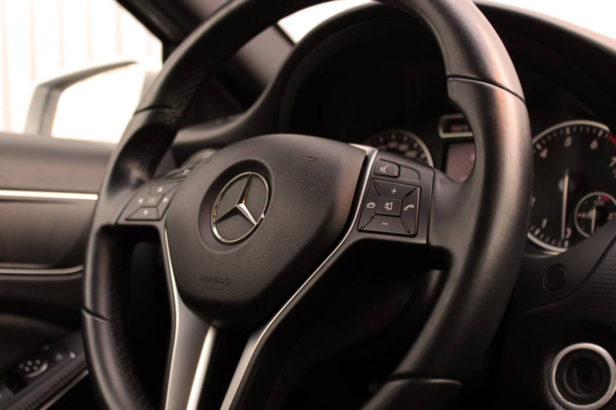 Mercedes-Benz A-Klasse Mercedes-Benz A-klasse A 180 Ambition Style Navi, Xenon, PARKTRONIC